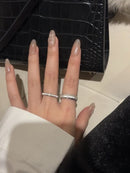 Anéis Retrô de Luxo Clássico Leve para mulheres, estilo artesanal com desenho em fio, versão larga e estreita