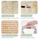 Animais de estimação saem e carregam filhotes. Bolsas portáteis de um ombro são mais adequadas para gatos e cães pequenos levarem ao ar livre