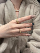 Anéis Retrô de Luxo Clássico Leve para mulheres, estilo artesanal com desenho em fio, versão larga e estreita